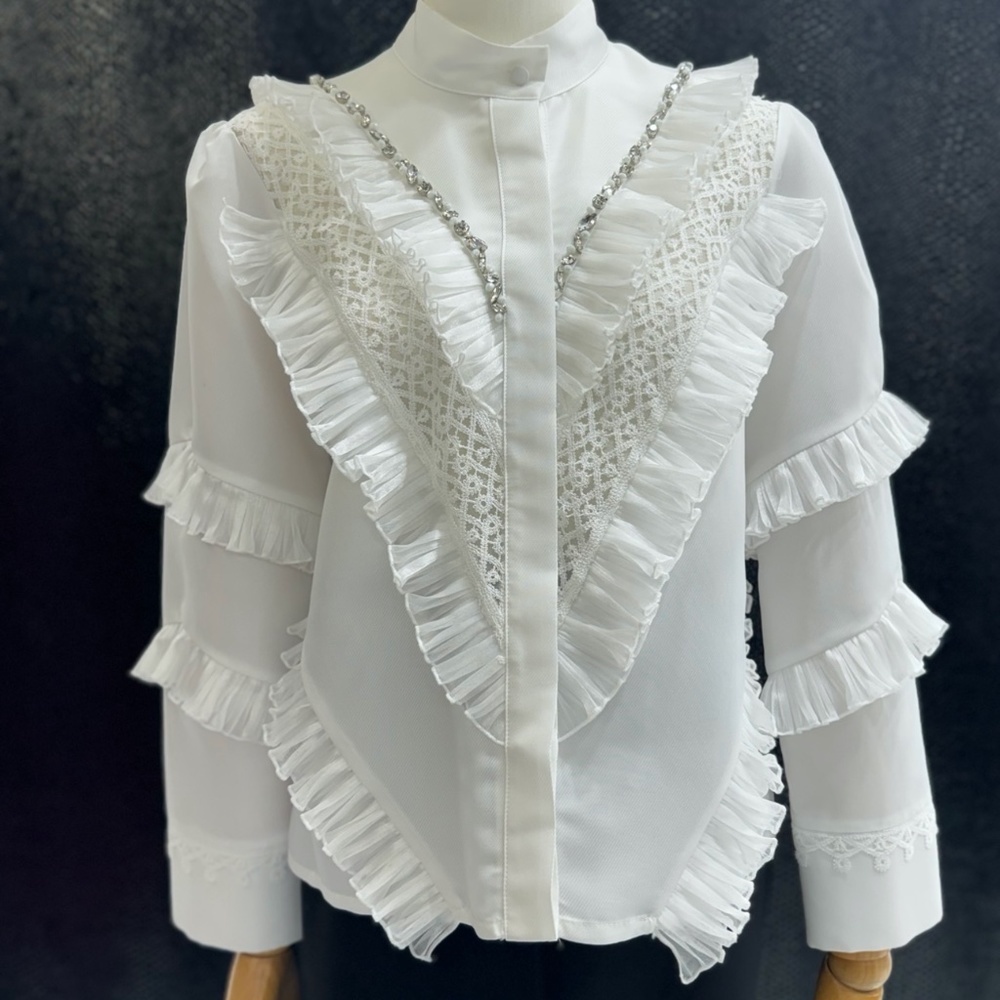 Gizia white dressy blouse